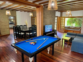 Olive Tree House with Pool Table and Swimming Pool